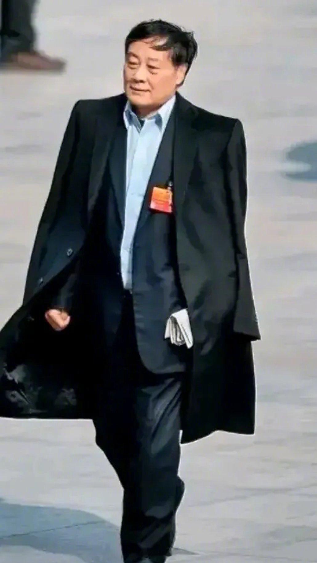 娃哈哈创始人，宗庆后走了。走的干干净净，坦坦荡荡，令人尊敬。​一，一生只有一个原