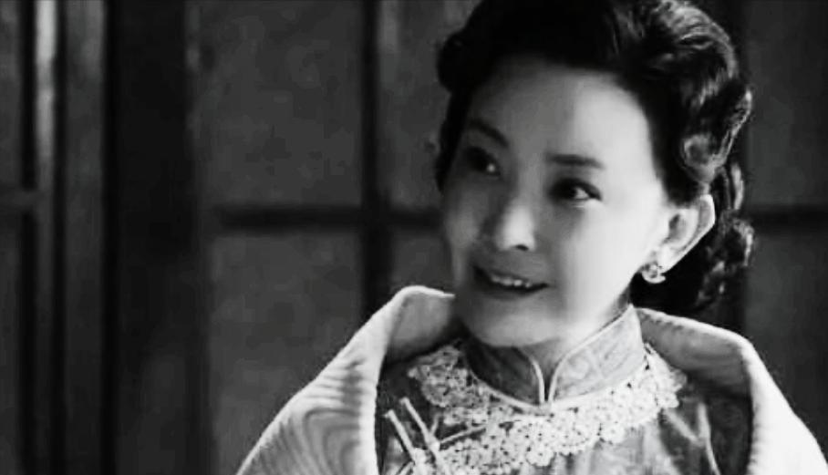 1966年，美国为了暗杀毛主席，派出了一个培养了多年的女特工，没想到他们的计划，