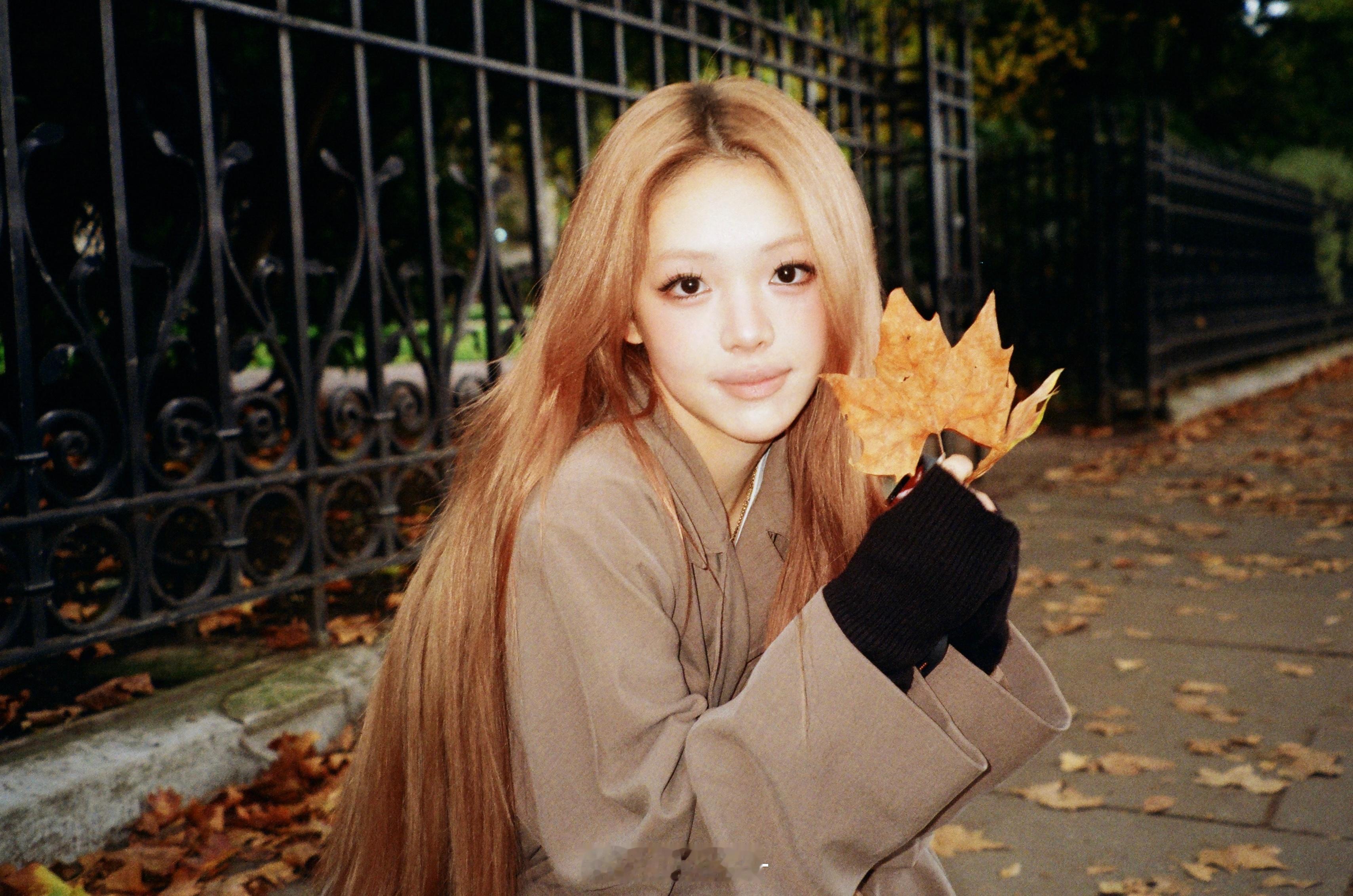 随机掉落一些小图 ​​​