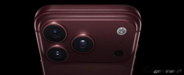苹果就iPhone 18 Pro Max相关故障作出回应：少量AT&T网络用户在