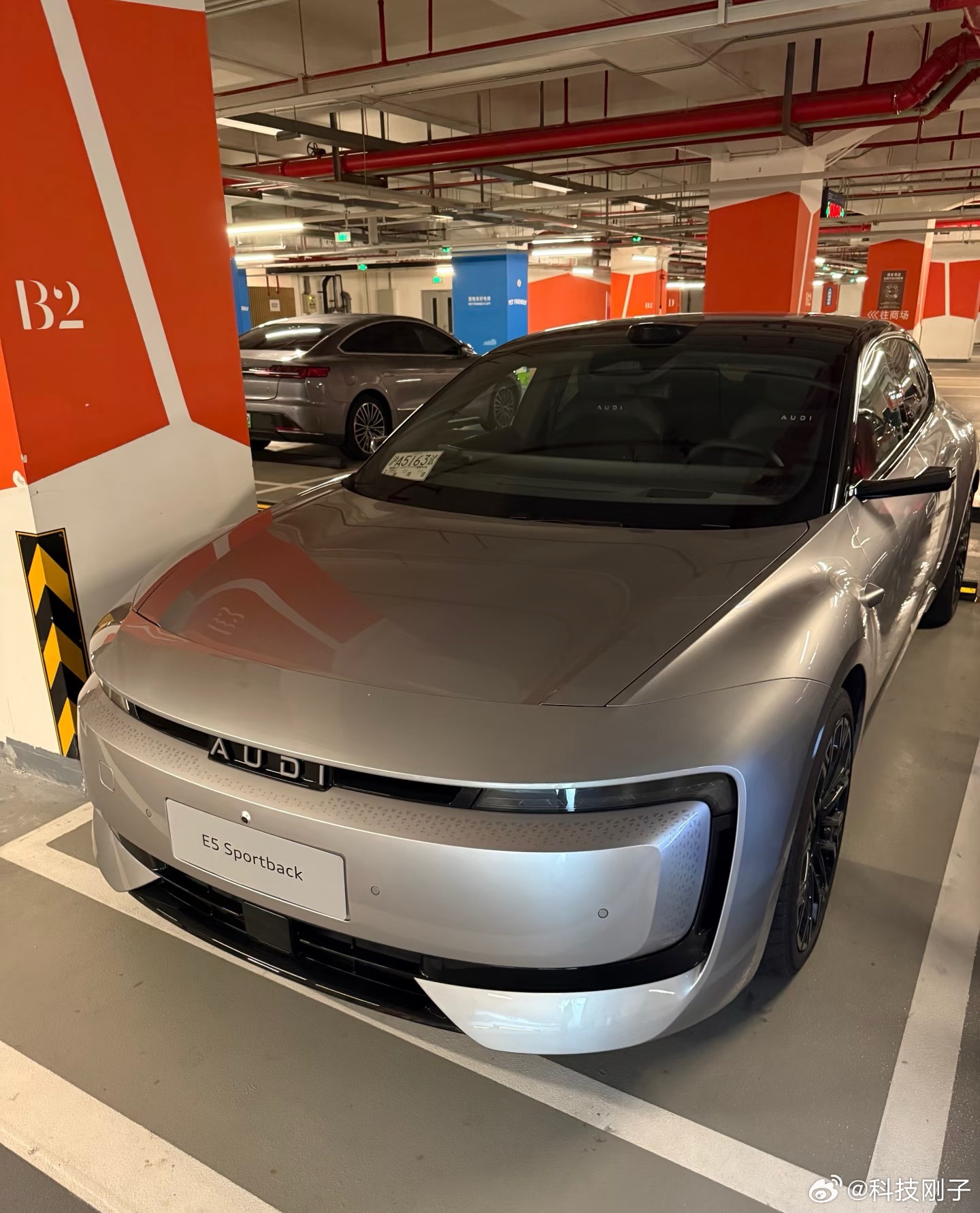 新奥迪设计首发 奥迪这次在米兰发布的Concept C概念车，与其说是一款新车，