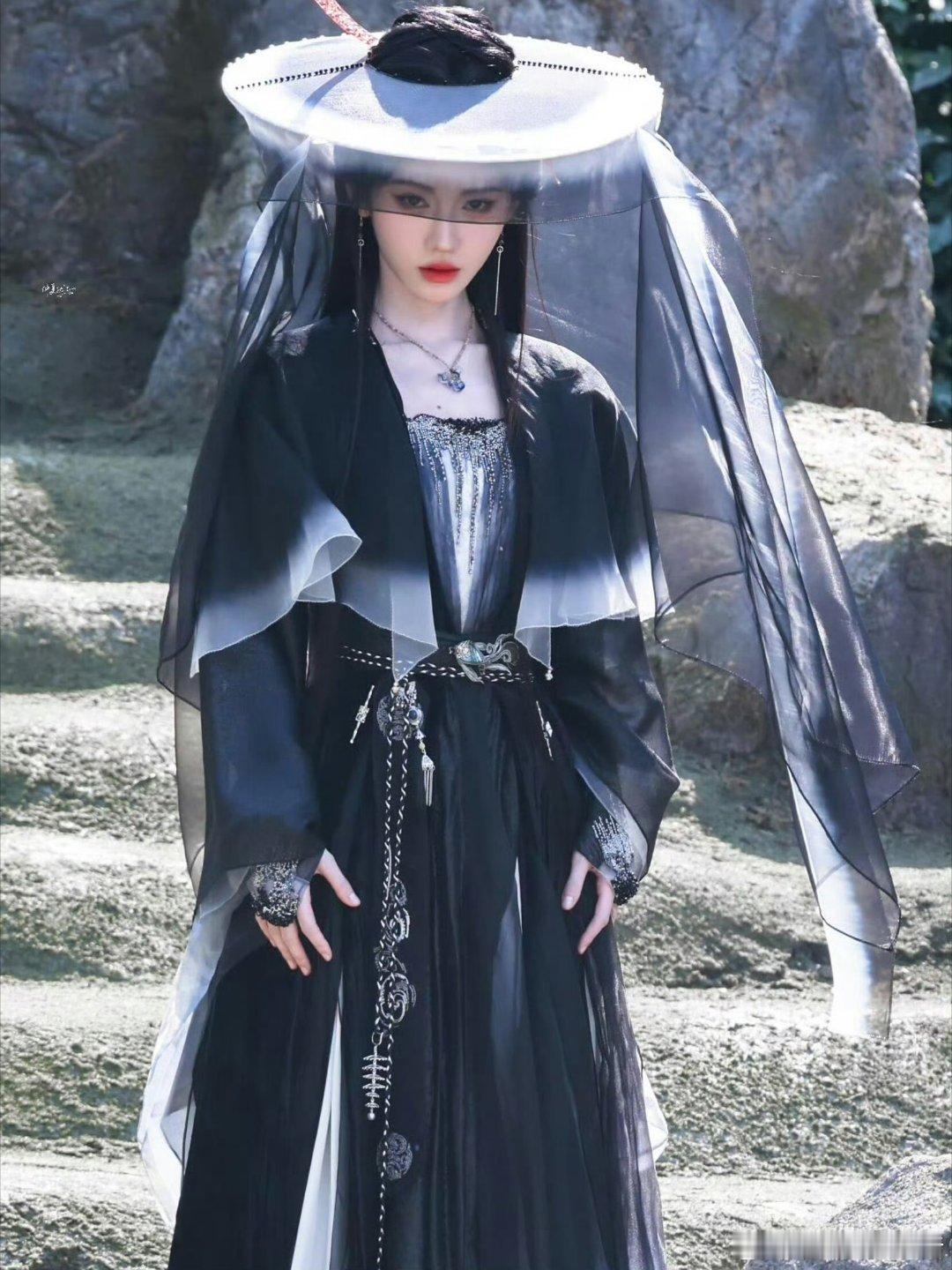 鞠婧祎武侠风妆造此女太神了吧 ​​​