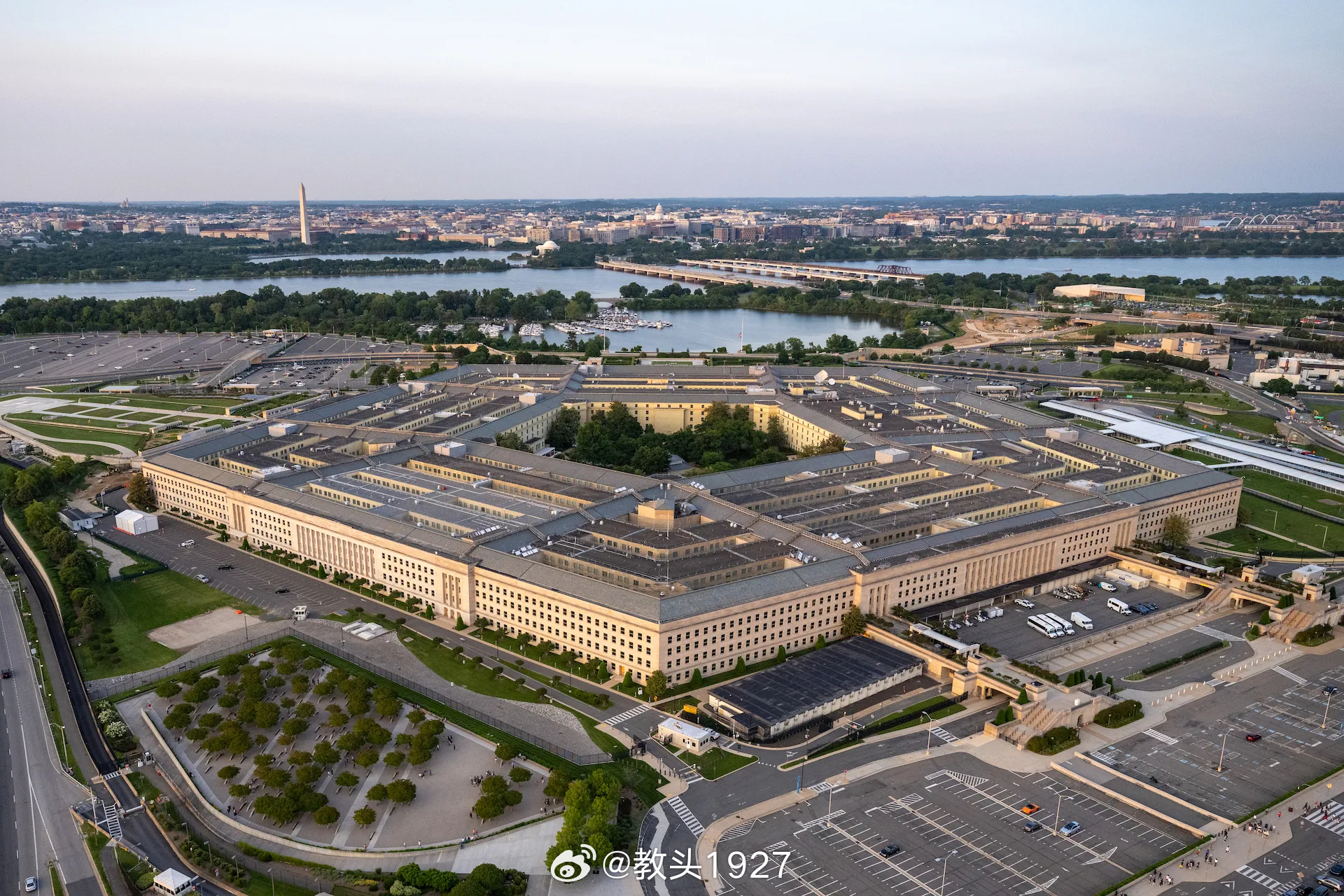 美国国防部通过总务管理局的ALLIANT 2合同框架，向埃森哲联邦服务公司授予了