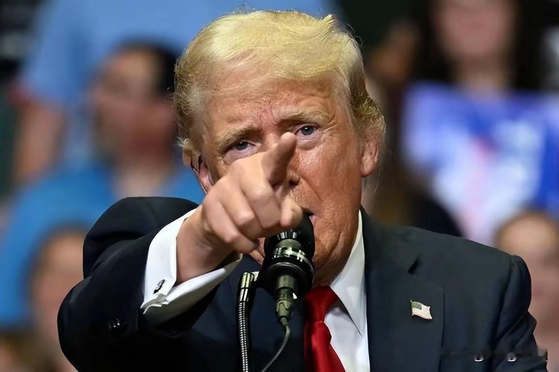 特朗普称美国批量生产高超导
弹 指责俄罗斯窃取机密
特朗普称美国批量生产高超导