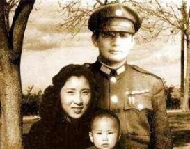 1935年张灵甫回家后对妻子说：我想吃饺子，妻子听后赶忙去割韭菜，岂料就在妻子弯