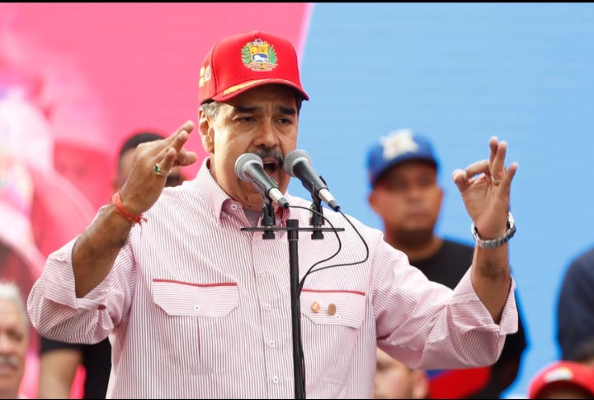 马杜罗束手就擒，被押回美！
美国三角洲特种部队，空降委内瑞拉首都，不损一兵一卒，