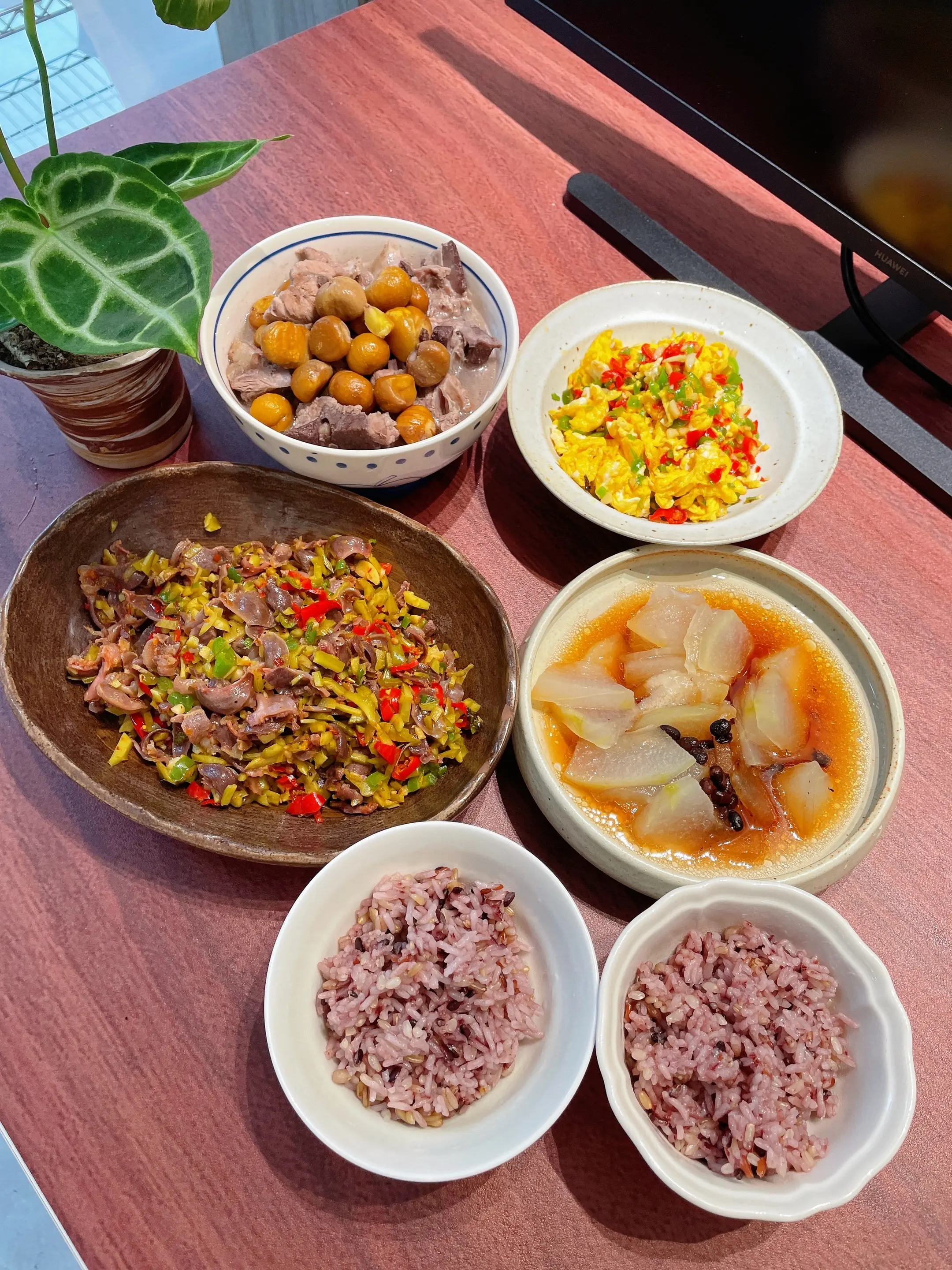 过了爱做梦的年纪，就到了爱做饭的年纪