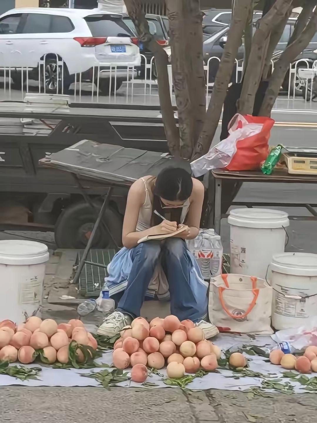 我敢打赌，这孩子将来一定会改变家族命运的！