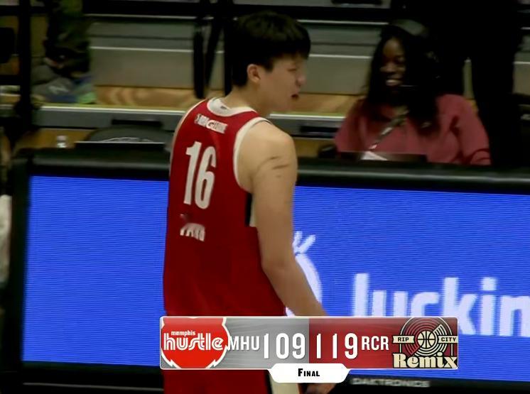 杨瀚森再战发展联盟：19分5板1助攻1抢断1盖帽但出现了8失误（进攻犯规+传球失