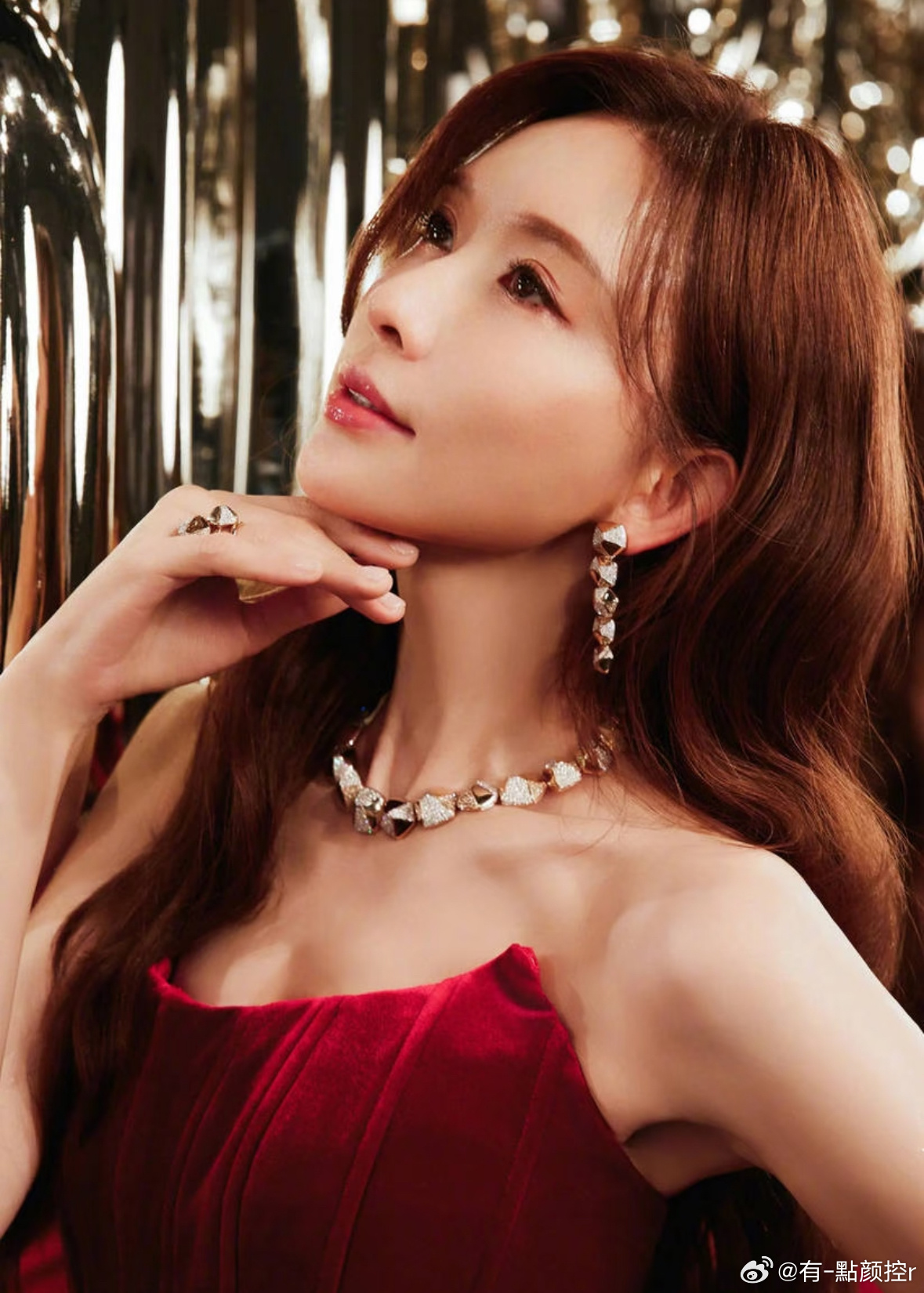 网友评林志玲面相变了 为什么大家总是会说有变了呢？我看了视频发现没什么变化了呀，