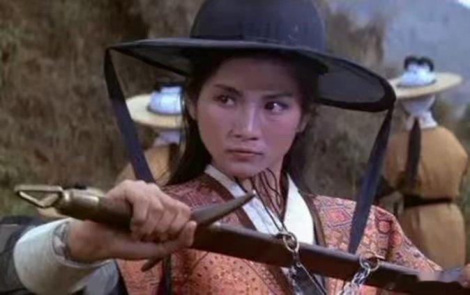 #李安悼念郑佩佩#李安导演在回忆与她合作的时光时，眼中满是怀念和敬意。他说，与郑