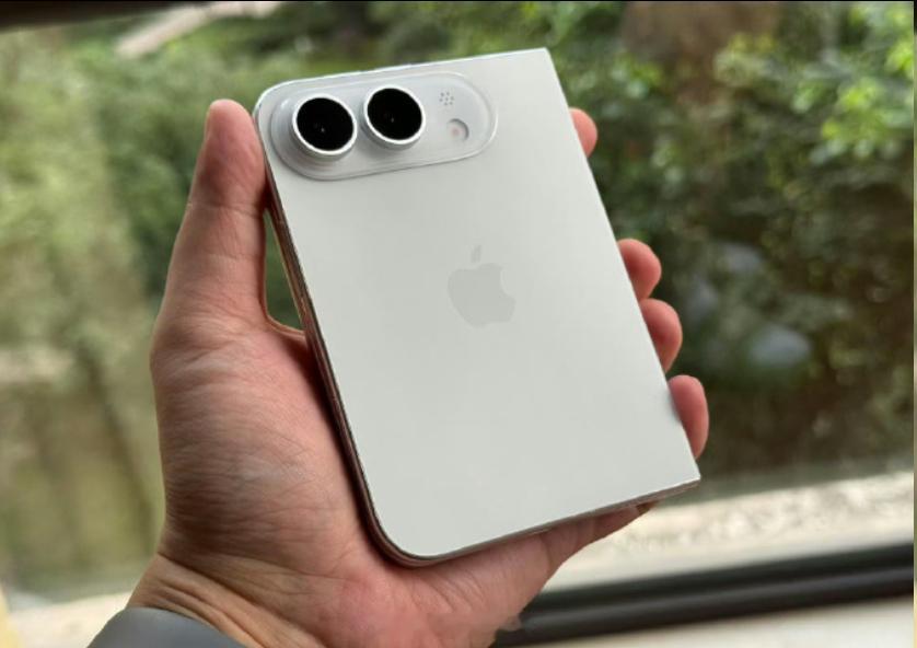 iPhone折叠屏 iPhone Fold爆料看了一圈，4:3内屏、侧边指纹解锁
