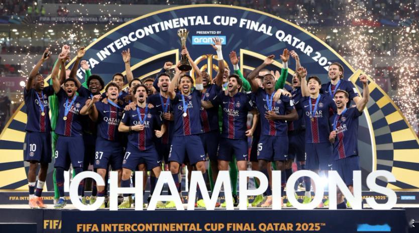 巴黎圣日耳曼在刚刚结束的洲际杯决赛中击败弗拉门戈，成功捧杯。凭借此冠，巴黎圣日耳