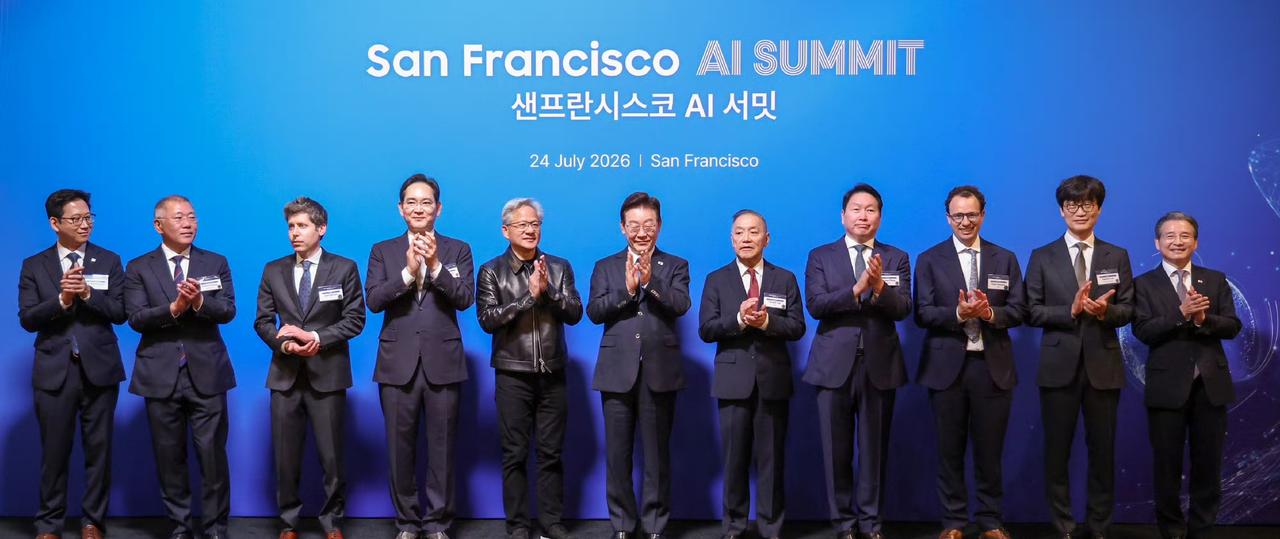 韩国总统李在明在美发布《旧金山AI宣言》。出席发布仪式的有三星电子会长李在镕、S