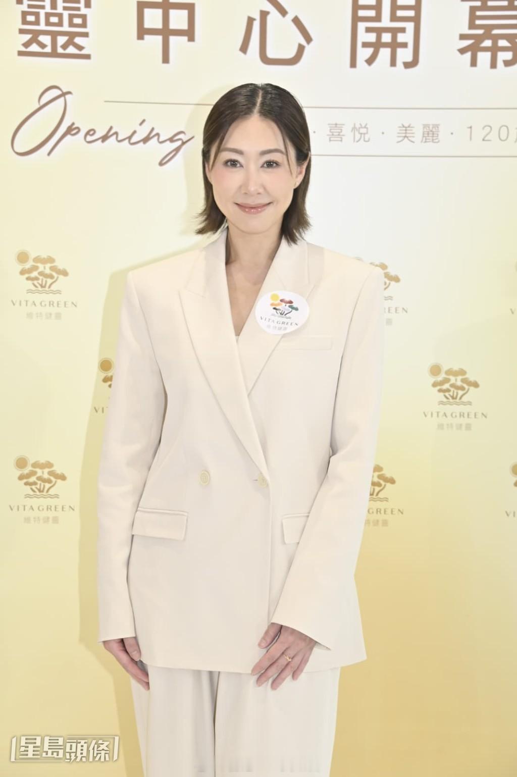 星岛：胡定欣不愿带老公录制内地综艺，筹备单曲盼角逐乐坛新人奖：给我个机会玩玩7月