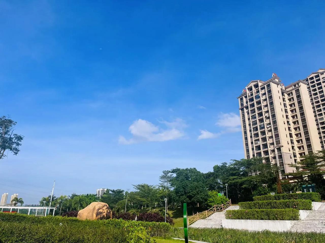 #惠州买房你觉得可以入手吗#关于惠州买房是否可以入手的问题，需要从多个方面进行综
