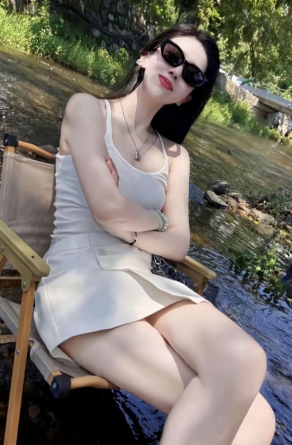 你也会爱上一个人
付出很多很多