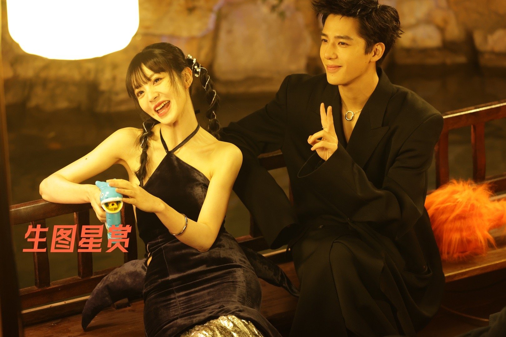 田曦薇王安宇GQ盛典坐船，小田可可爱爱[惊奇队长2][送花花] | 2421独家
