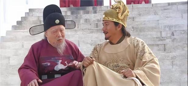 1390年，朱元璋下令抄了陈家，8岁的陈子善站出来，对着朱元璋怒吼道：“我祖父为