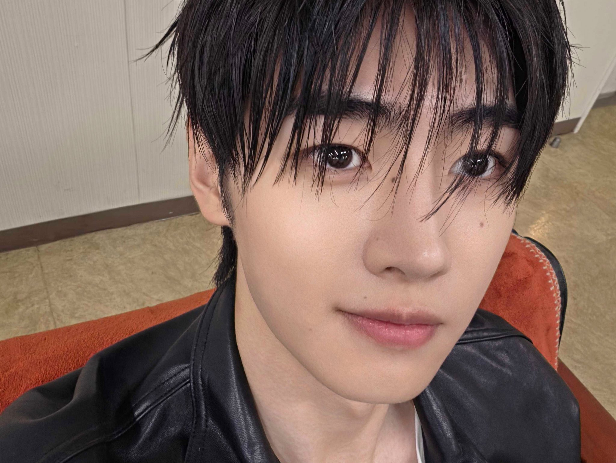朴成训[超话] 261011 Weverse更新🖤 ​​​