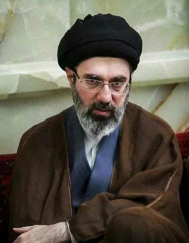 伊朗这次真狠，直接把美以安插的“眼睛”给挖了。4月12日，伊朗警方通报：一口气抓