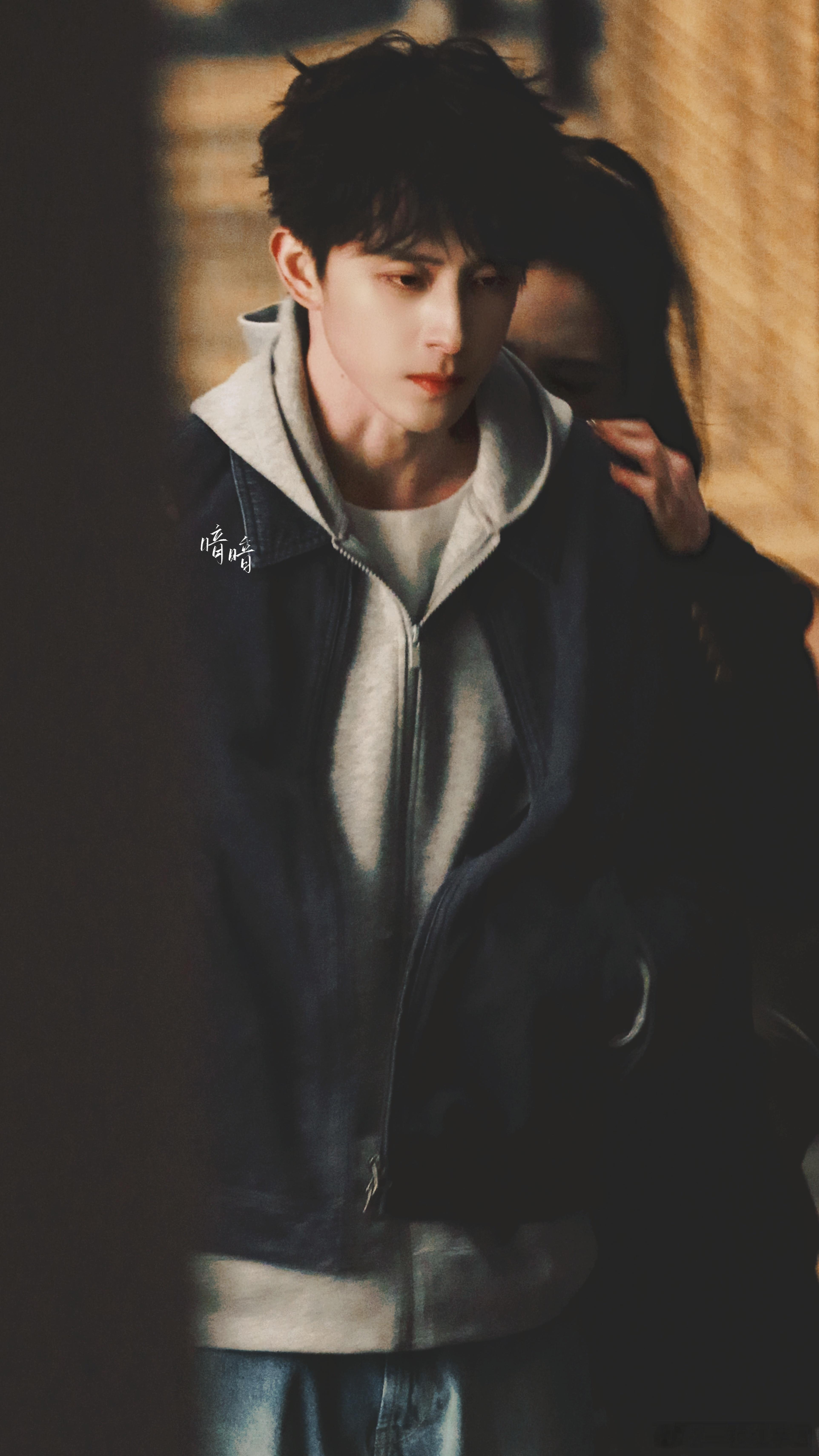 我们岑森清冷破碎感拉满，好想抱抱敖瑞鹏