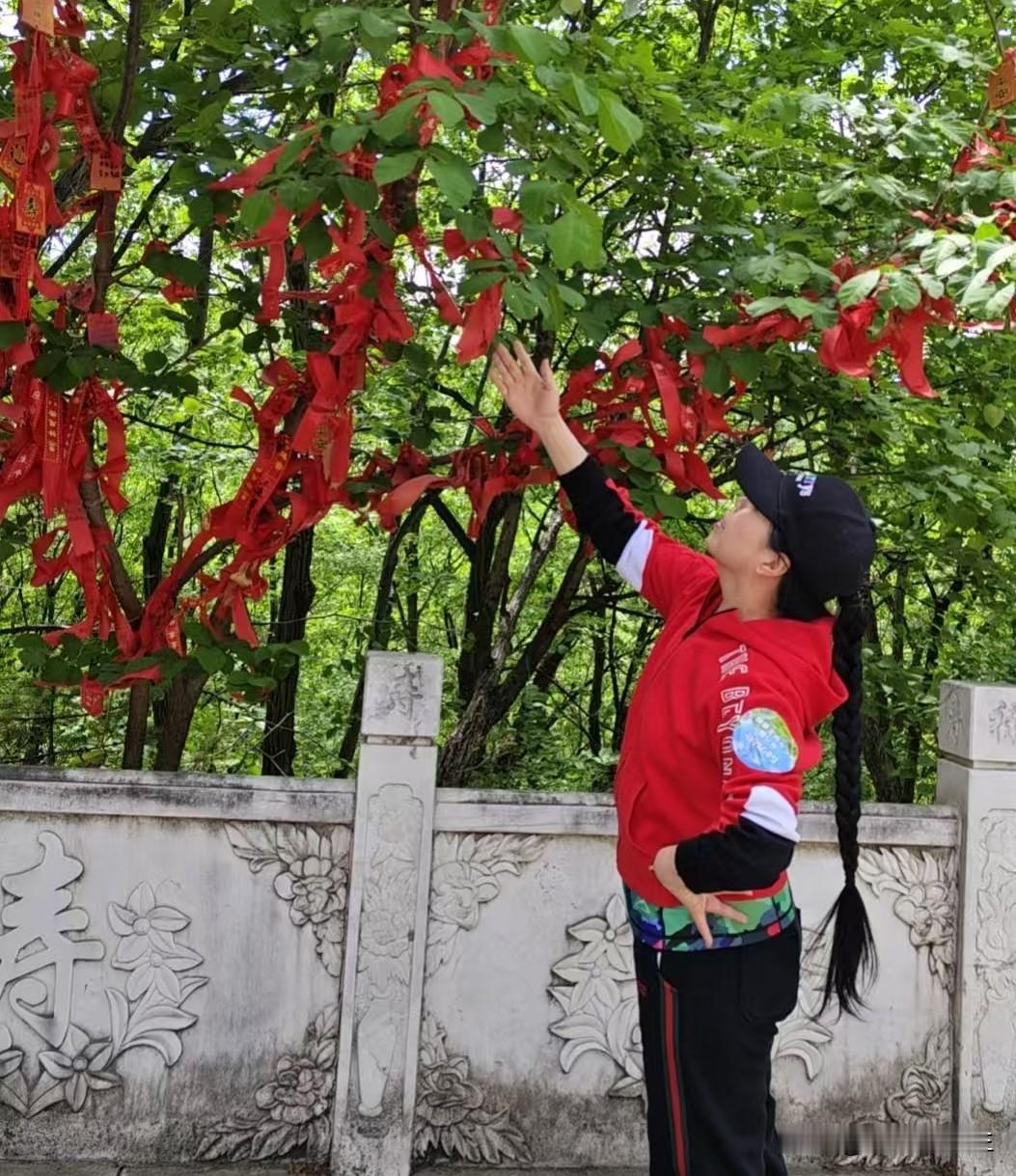 全网粉丝两千多万的大连王老湿也发断更说明了，我感觉现在粉丝数量多少不重要了。
 