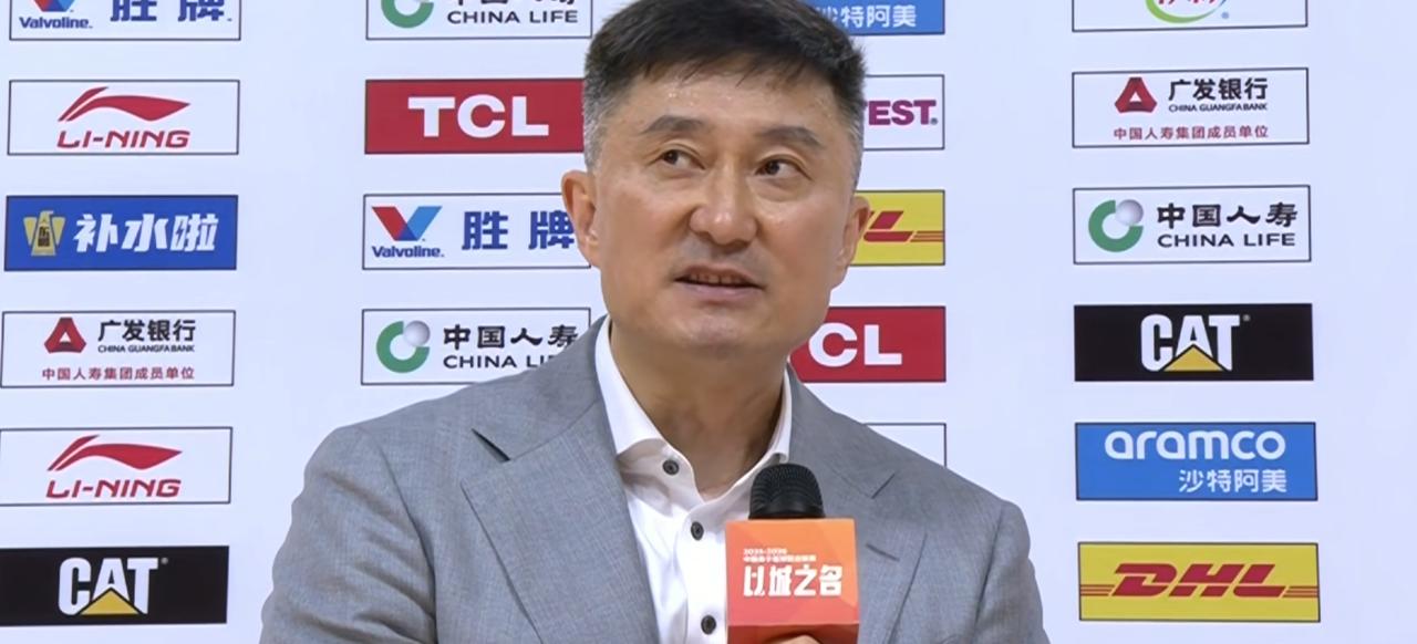 关键时刻周琦黄油手，徐杰抢得篮板，妙传张皓嘉，后者3分绝杀。
2026年5月9日