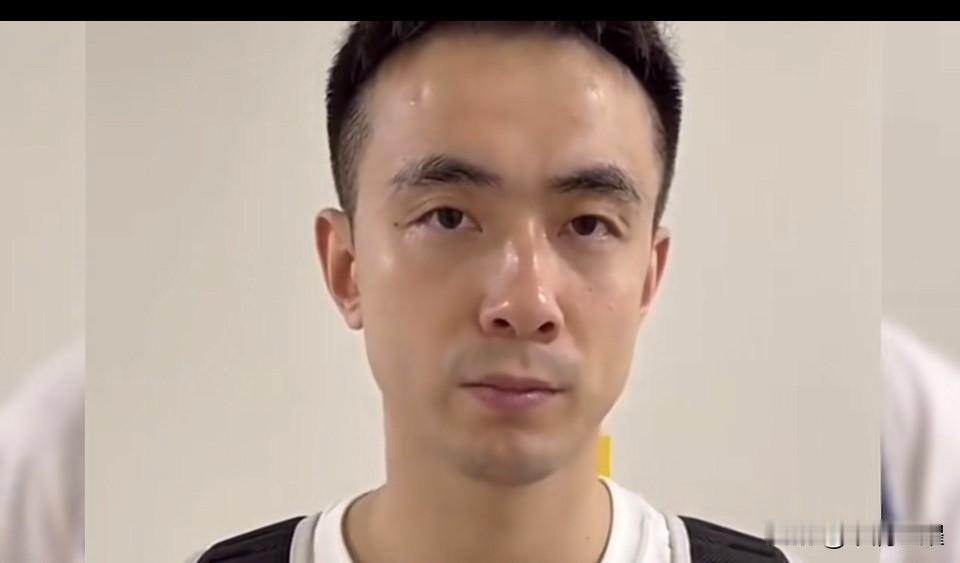 中国男篮逆转日本，上下半场判若两队，发挥出色的小伙子挺多，但赵继伟就是那个定海神