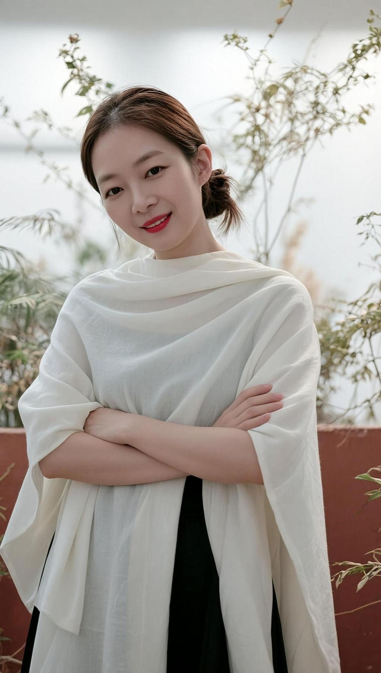 AI披肩生活照 天路日常分享穿搭热门