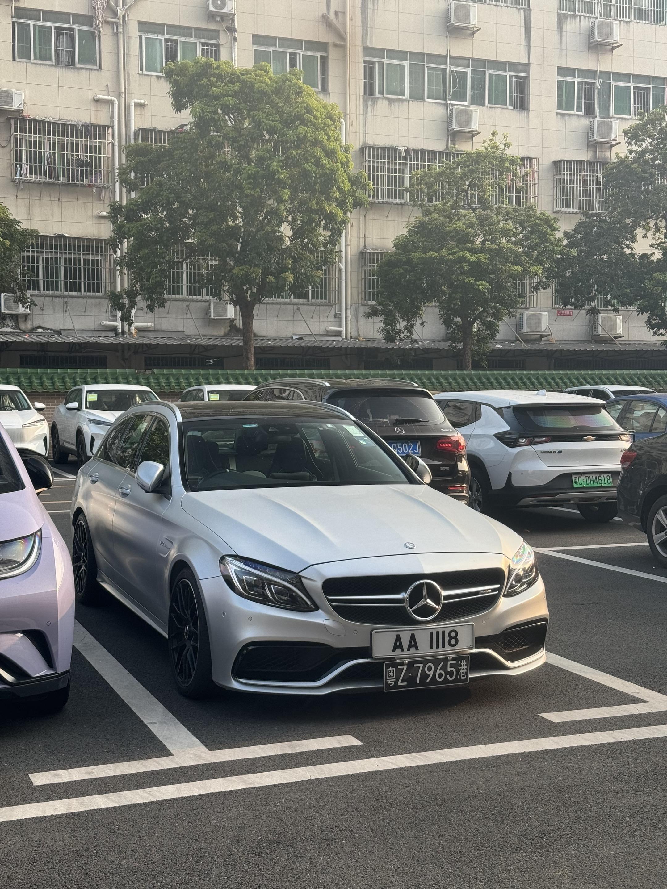 难得一见的奔驰C63S Wagon