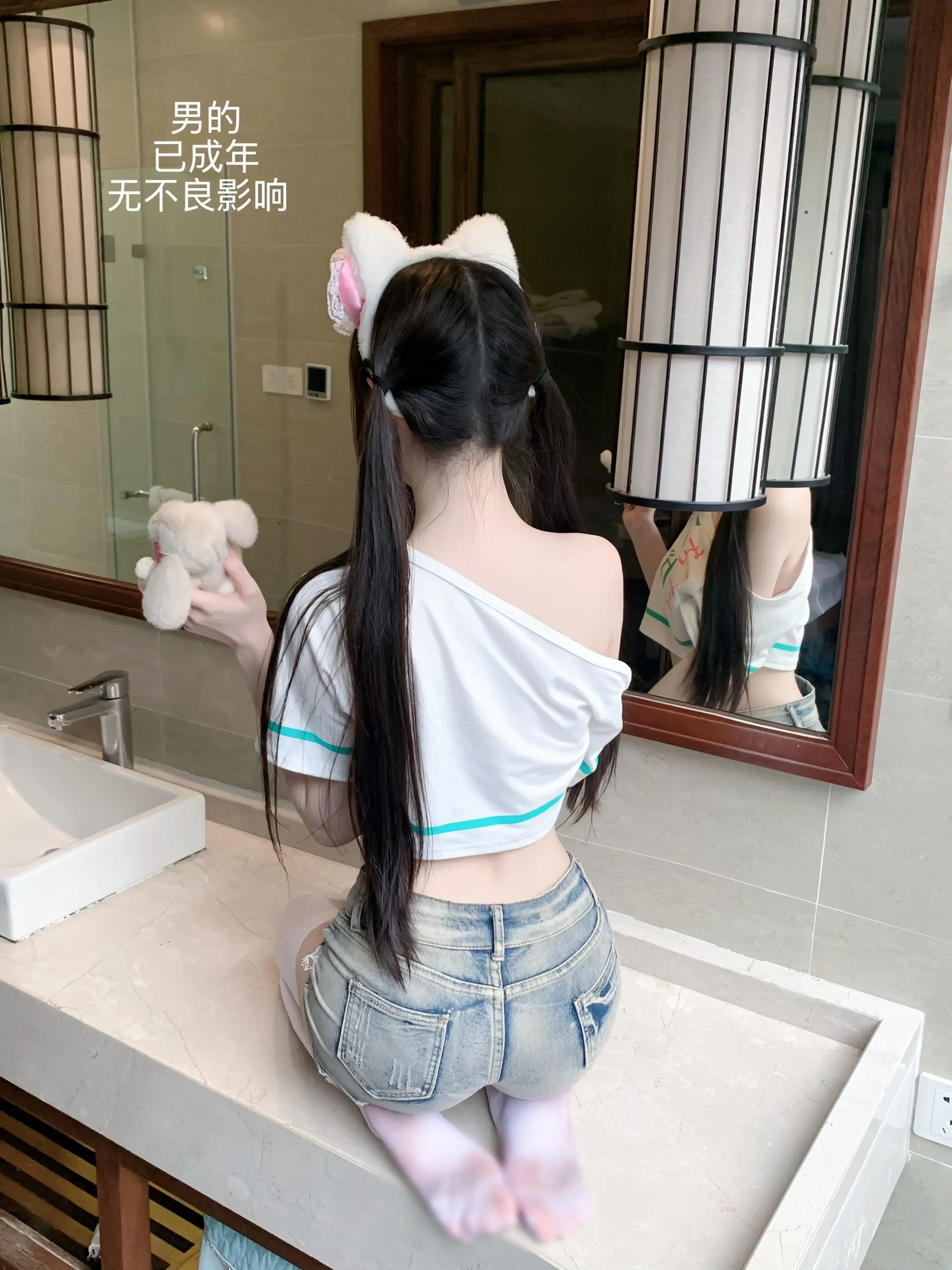 想亲口跟你说个秘密先亲口再说