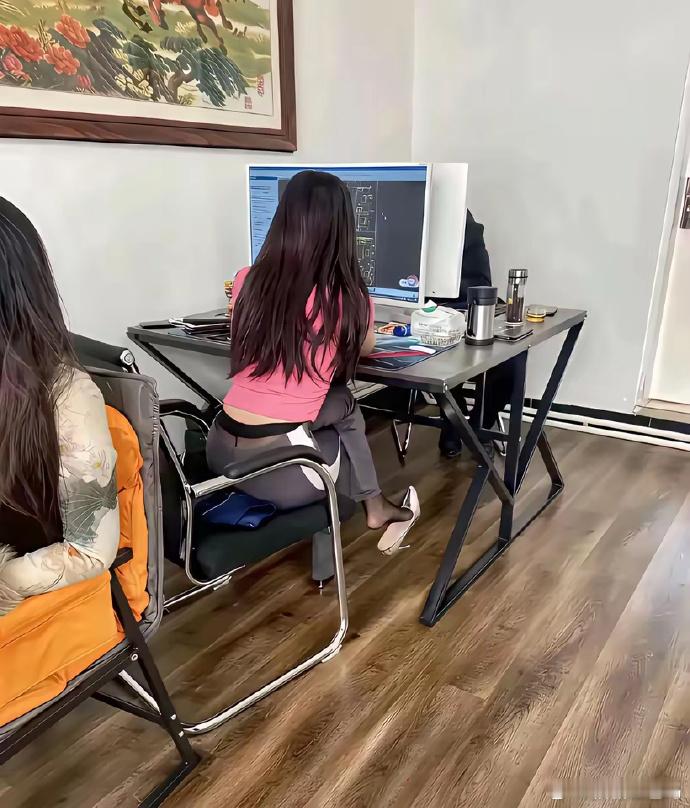 新同事驾到，老板亲证实力超群！期待这位潜力股，为团队注入新活力，共创辉煌未来！ 