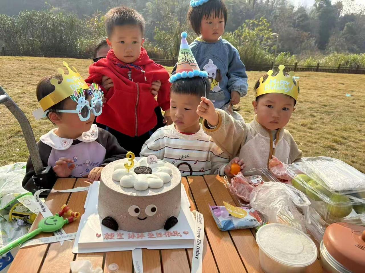 天天盼着过生日，天天盼着吃蛋糕