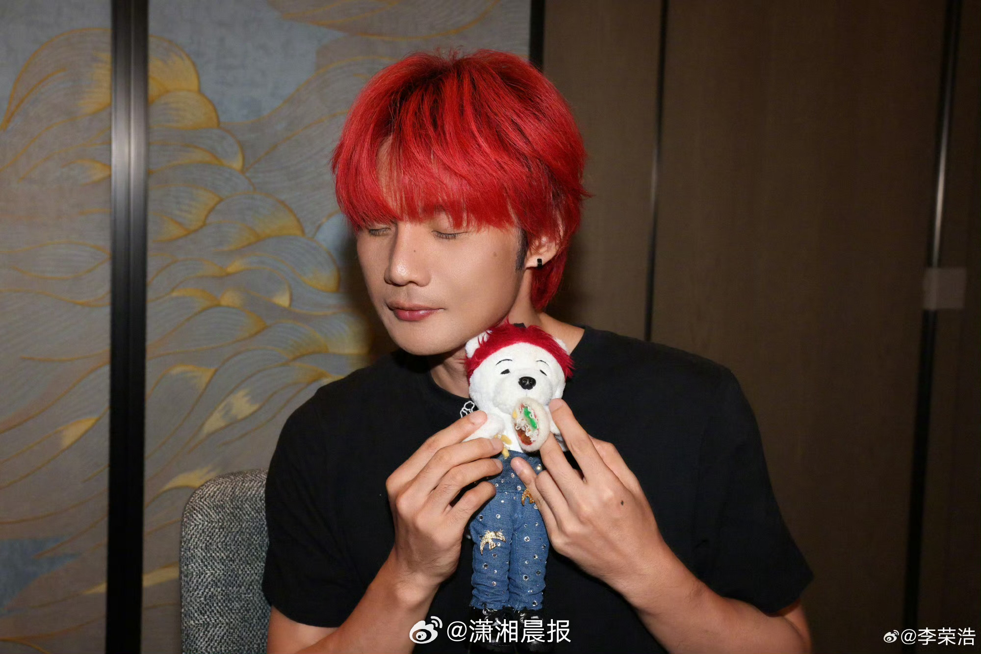 #李荣浩小眼睛10年版权争议#【#律师解读李荣浩小眼睛10年版权争议#：不享有著