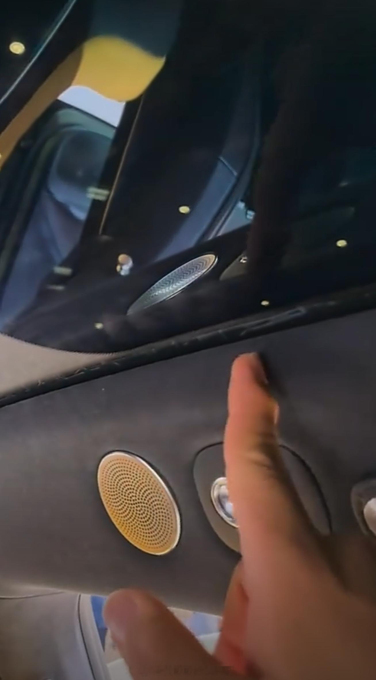 有“畜生”车展第一天就跑来尚界Z7/Z7T上“啃咬抓挠”拍段子，造谣质量。殊不知