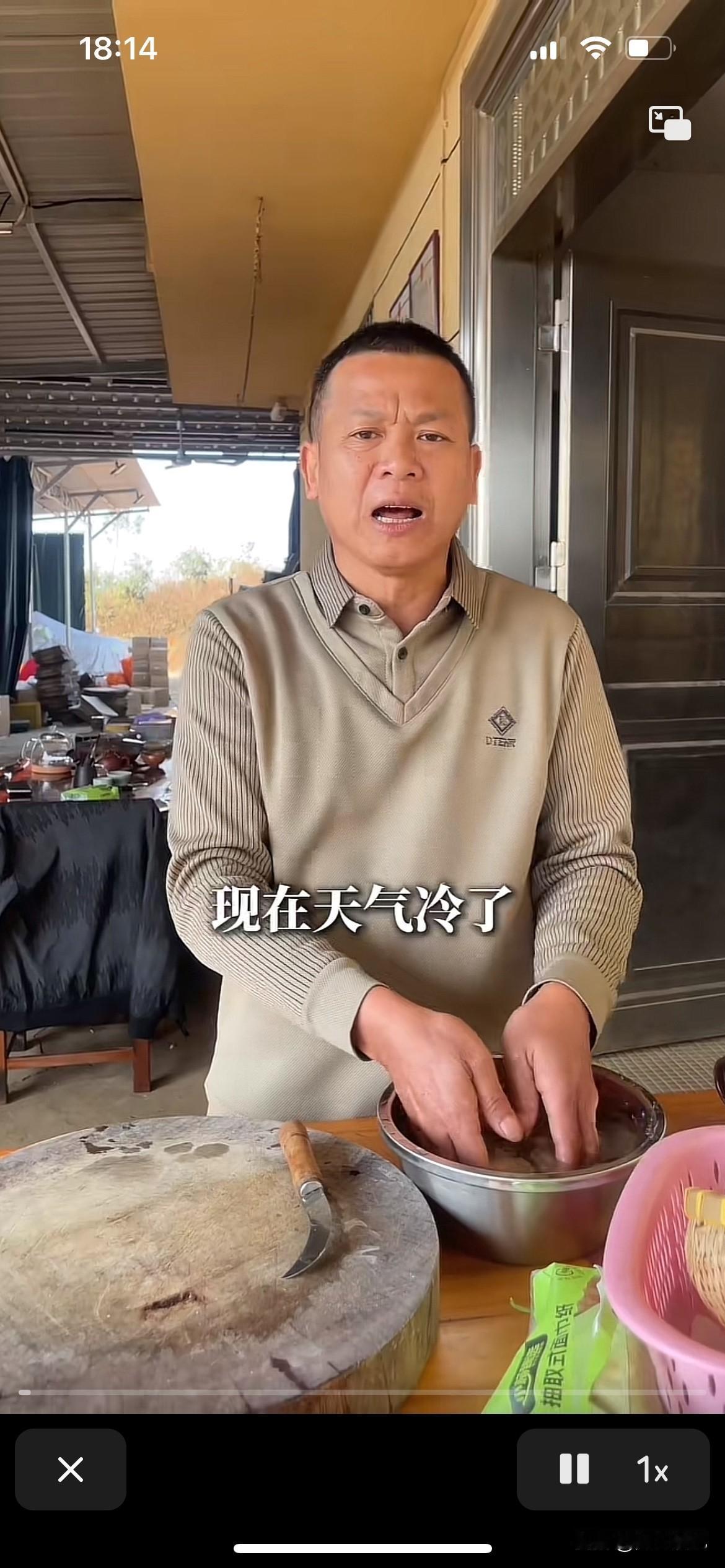 全红婵爸爸现在太有钱了，鲍鱼炖排骨，这就是有钱人的生活，不过大家都喜欢这一家人，