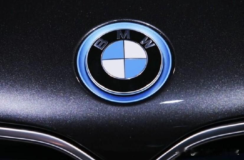 宝马公司报告第四季度销售下滑，因美国和中国需求疲软。
路透1月9日电——德国汽车