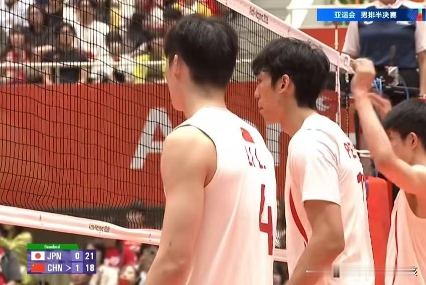 从参加爱知名古屋亚运会之前到整个比赛的进程当中，中国男排国家队主帅海宁一直提出的