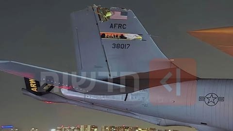 🐖 这架曾在伊拉克上空遭遇空中相撞事故、侥幸幸存的美军KC-135空中加油机，