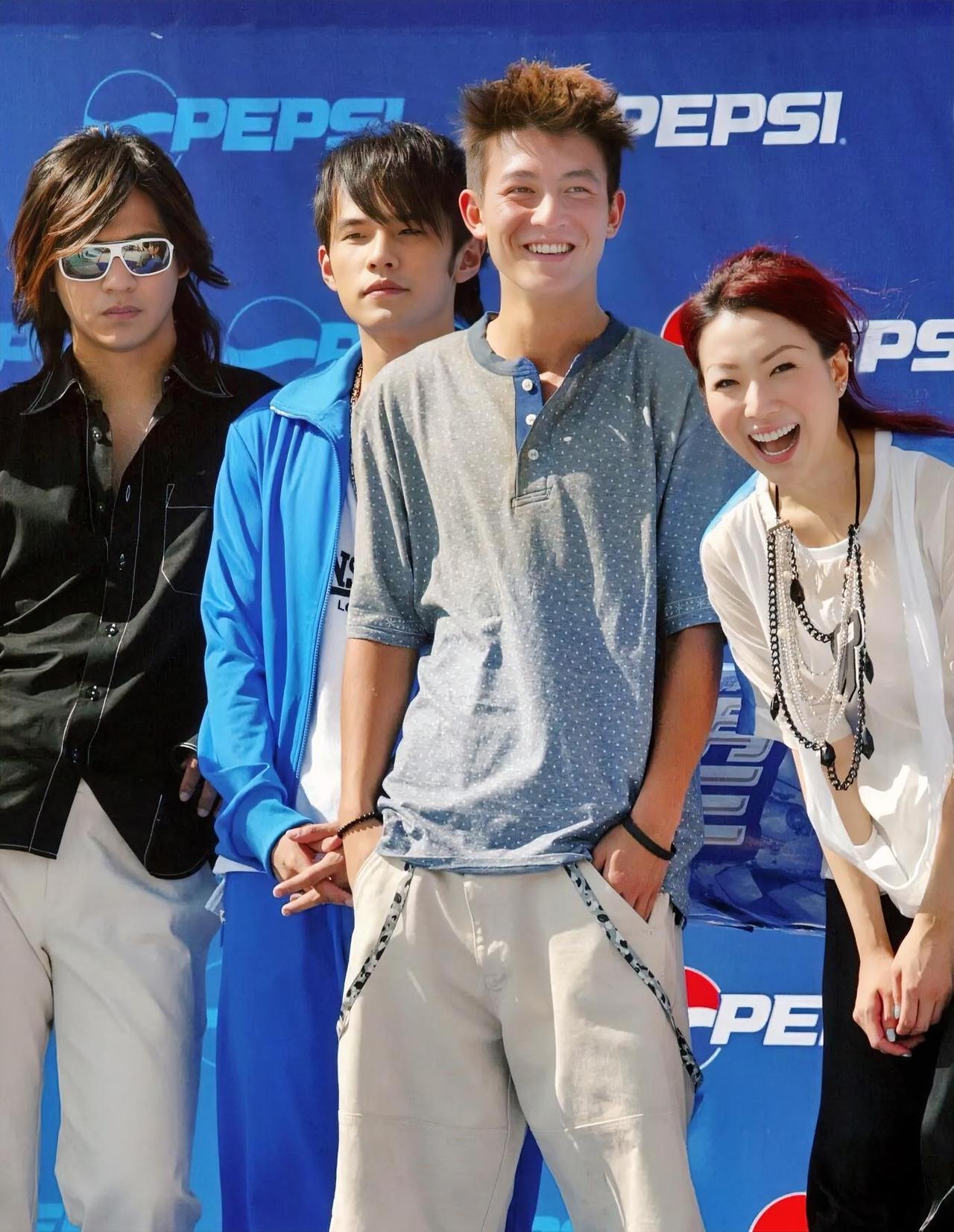 陈冠希：178 cm
周杰伦：175 cm
周渝民（仔仔）：180 cm
陈冠希