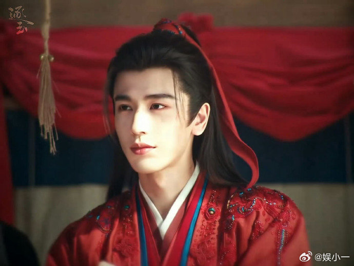 谁家男主一边擦伤一边擦边逐玉我宣布这段是《逐玉》隐藏福利！🫣张凌赫擦伤、布衣半