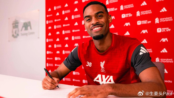 留住中场大将！官方：利物浦与23岁赫拉芬贝赫完成续约利物浦官方公告：赫拉芬贝赫与