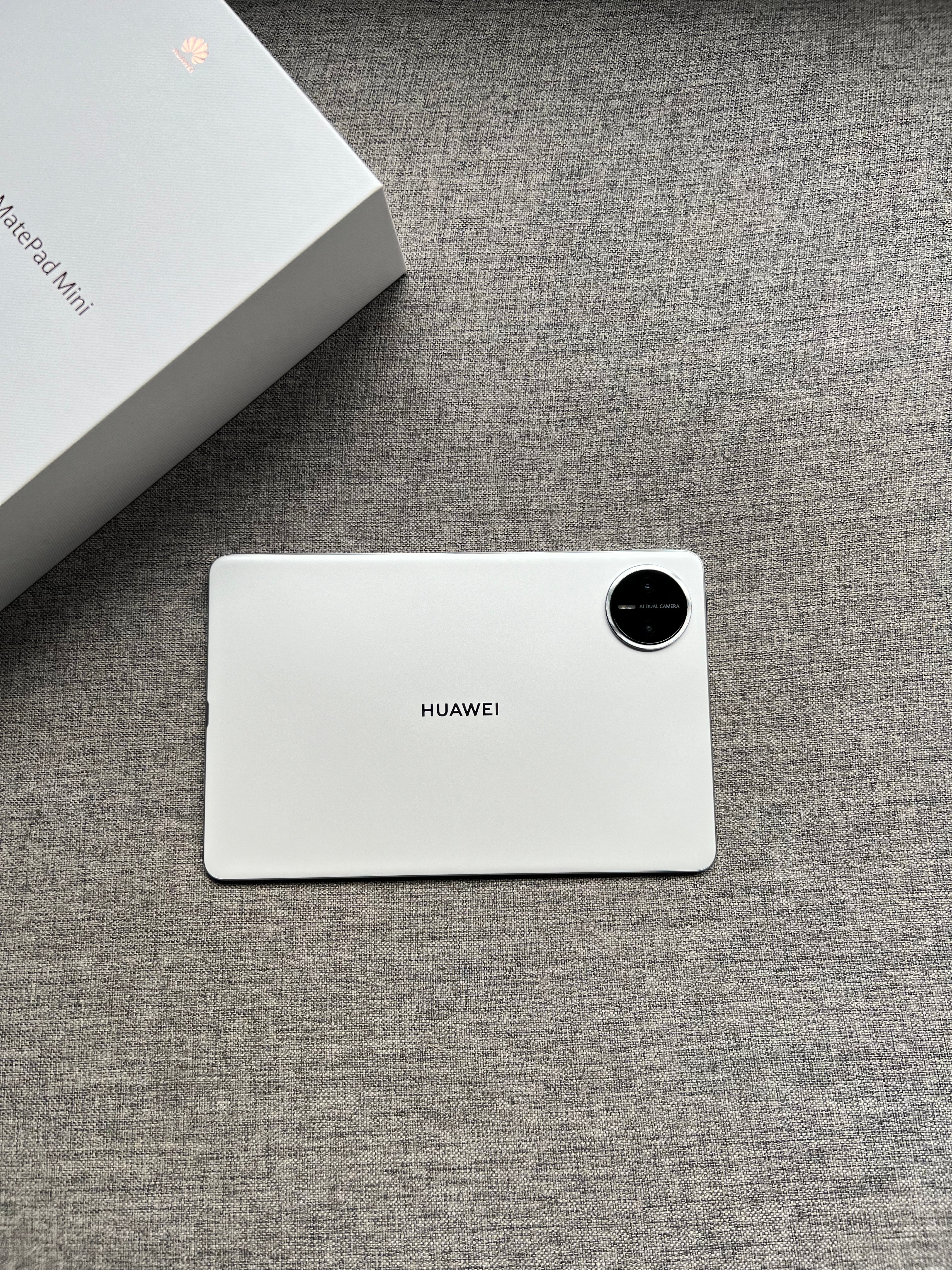 华为MatePad Mini 8.8寸 柔光版 12+512G 雪域白，95新盒