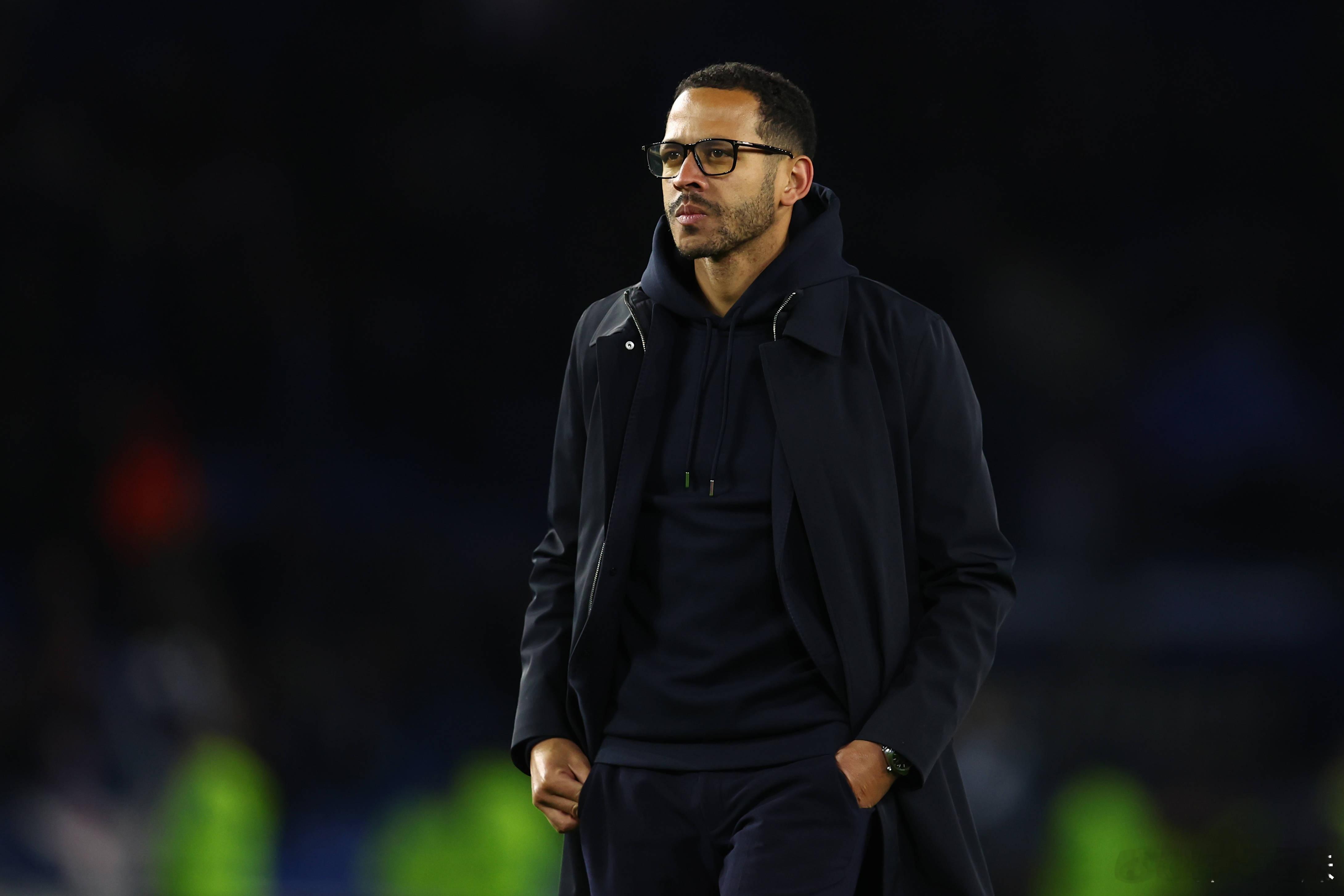 罗马诺：球队战绩不佳，切尔西正认真考虑更换罗塞尼尔并调整方向 