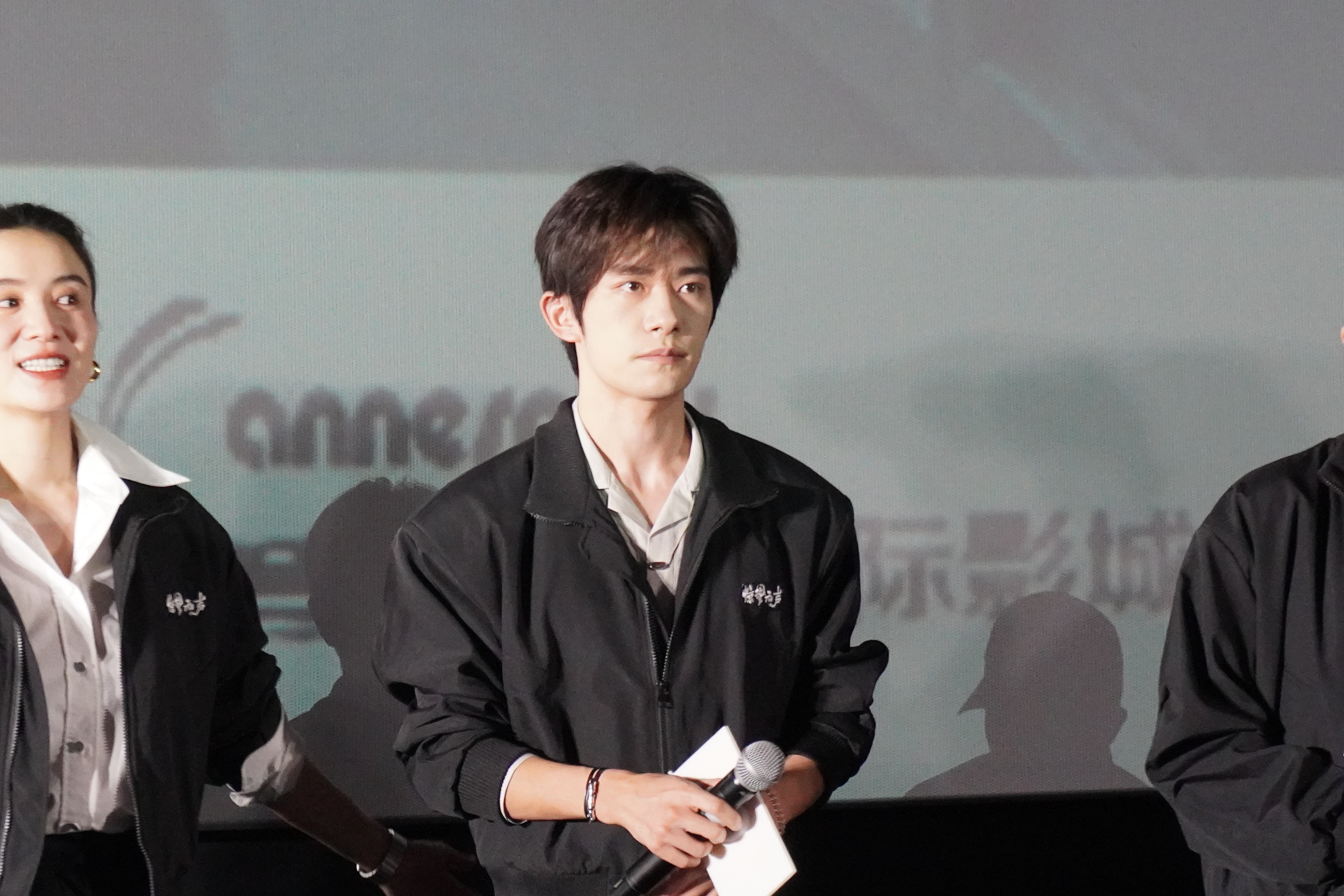 #易烊千玺也知道了去二仙桥走成华大道#【去二仙桥怎么走？张艺谋、易烊千玺成都路演