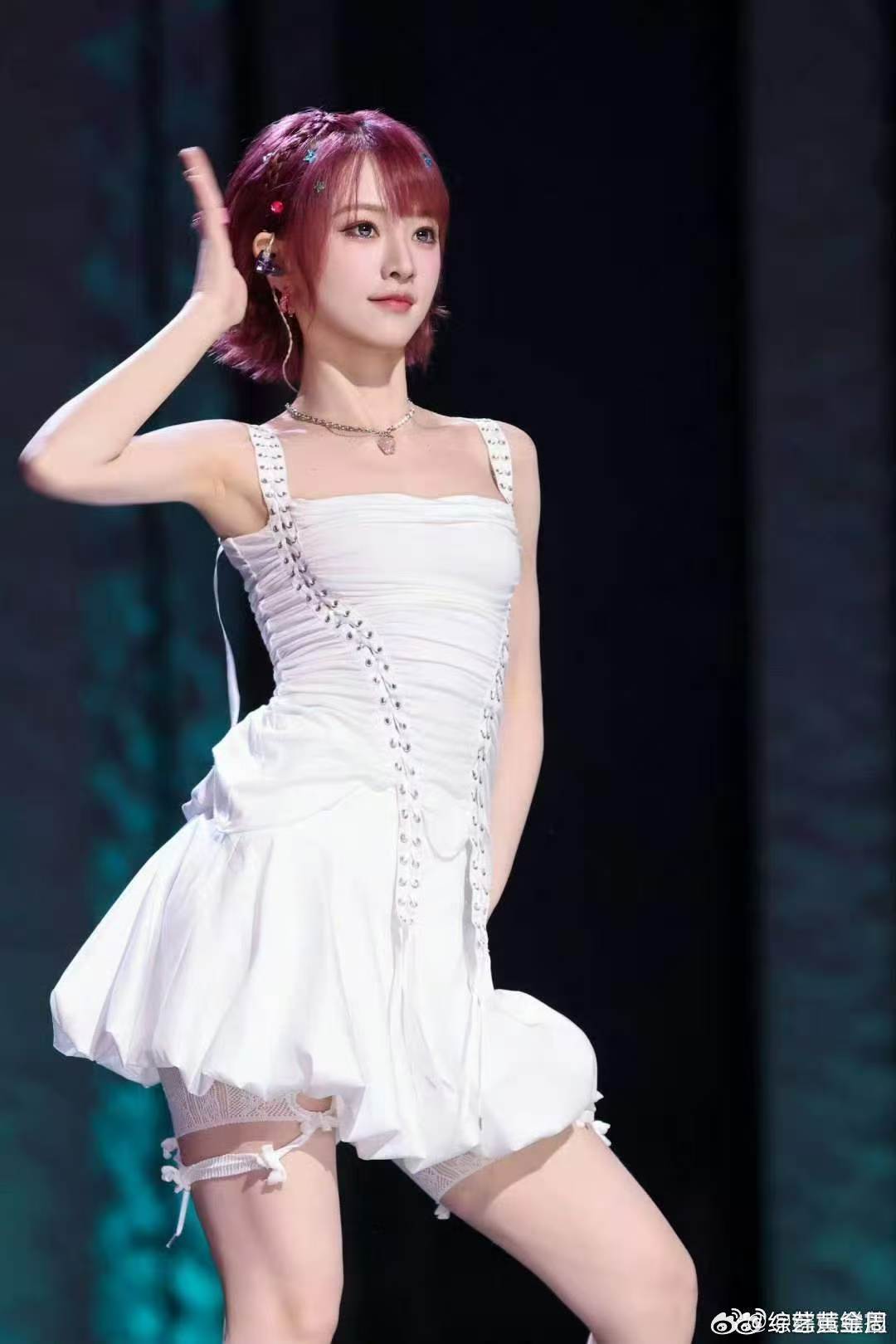 乘风2026追风指南更新乘风2026超级期待者来女和涂鸦的合作舞台，想到她俩在一