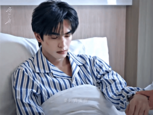 宋威龙小发雷霆 被宋威龙直播圈粉了！猜词被弹幕剧透小发雷霆，气呼呼的样子超真实，