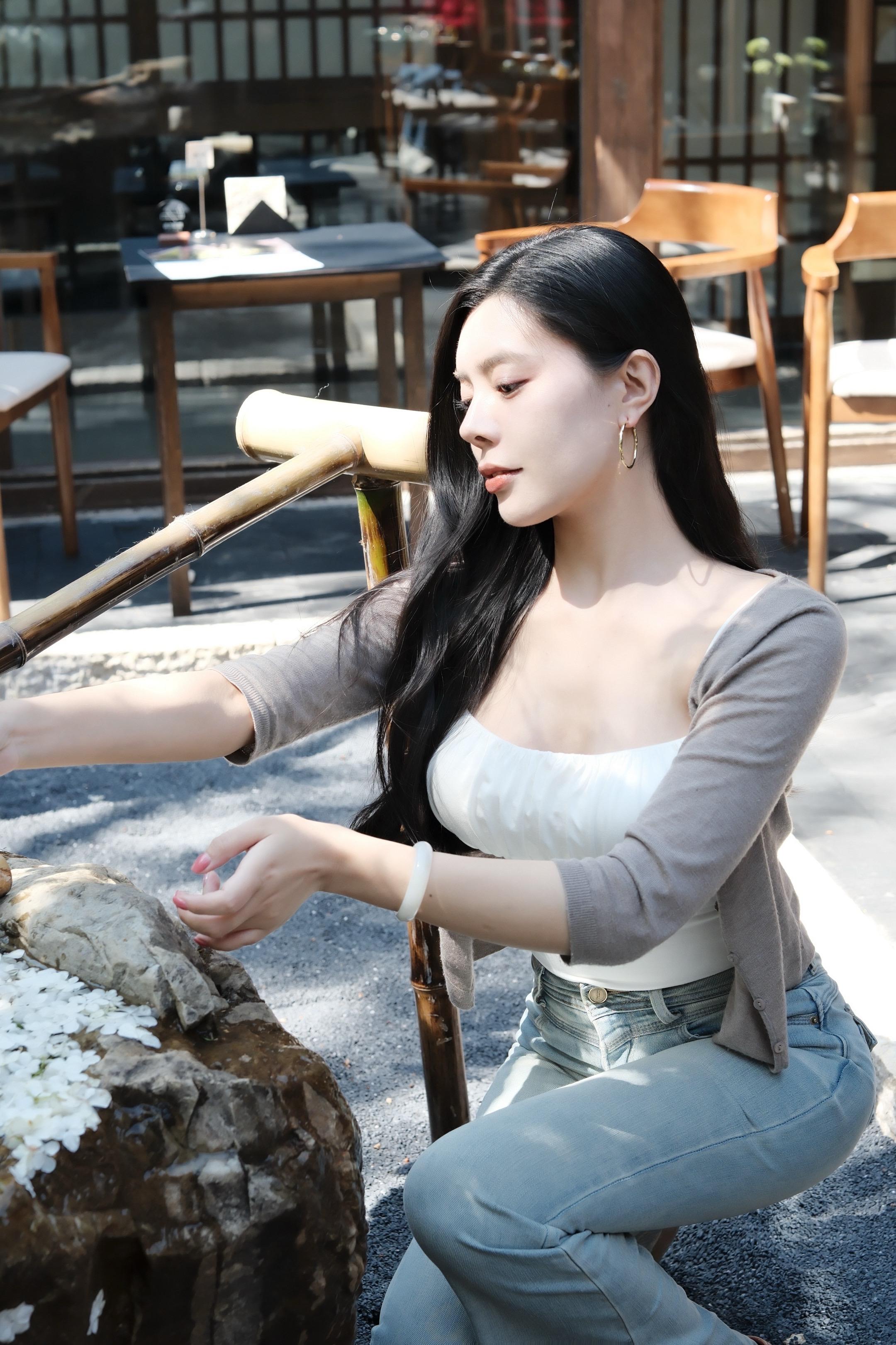 平静的日子里 教会我珍视一切 尤其是自己