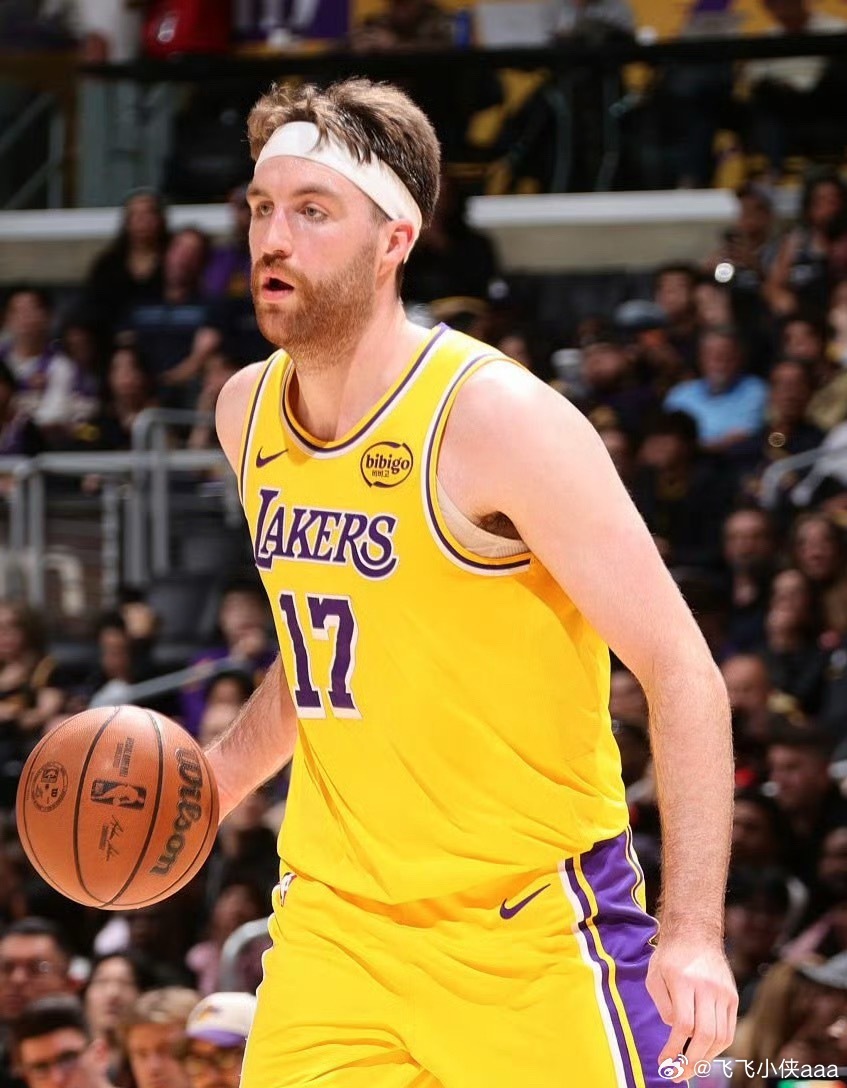 双向合同朱-蒂米从发展联盟回来了，进入今晚的激活名单步行者vs湖人